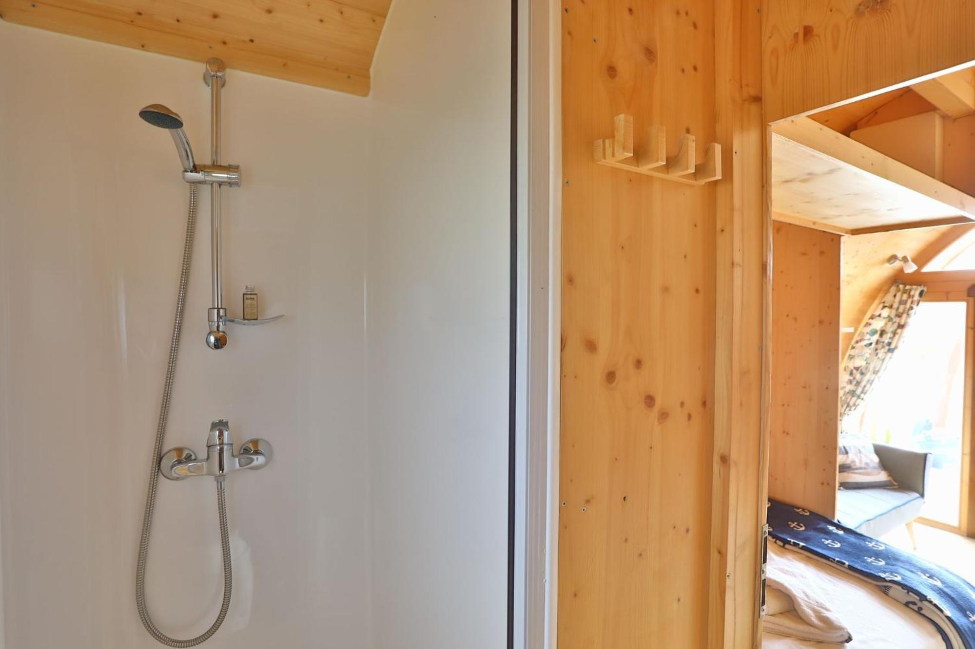 Hotel Hausboot Dotterbart Gager Zewnętrze zdjęcie